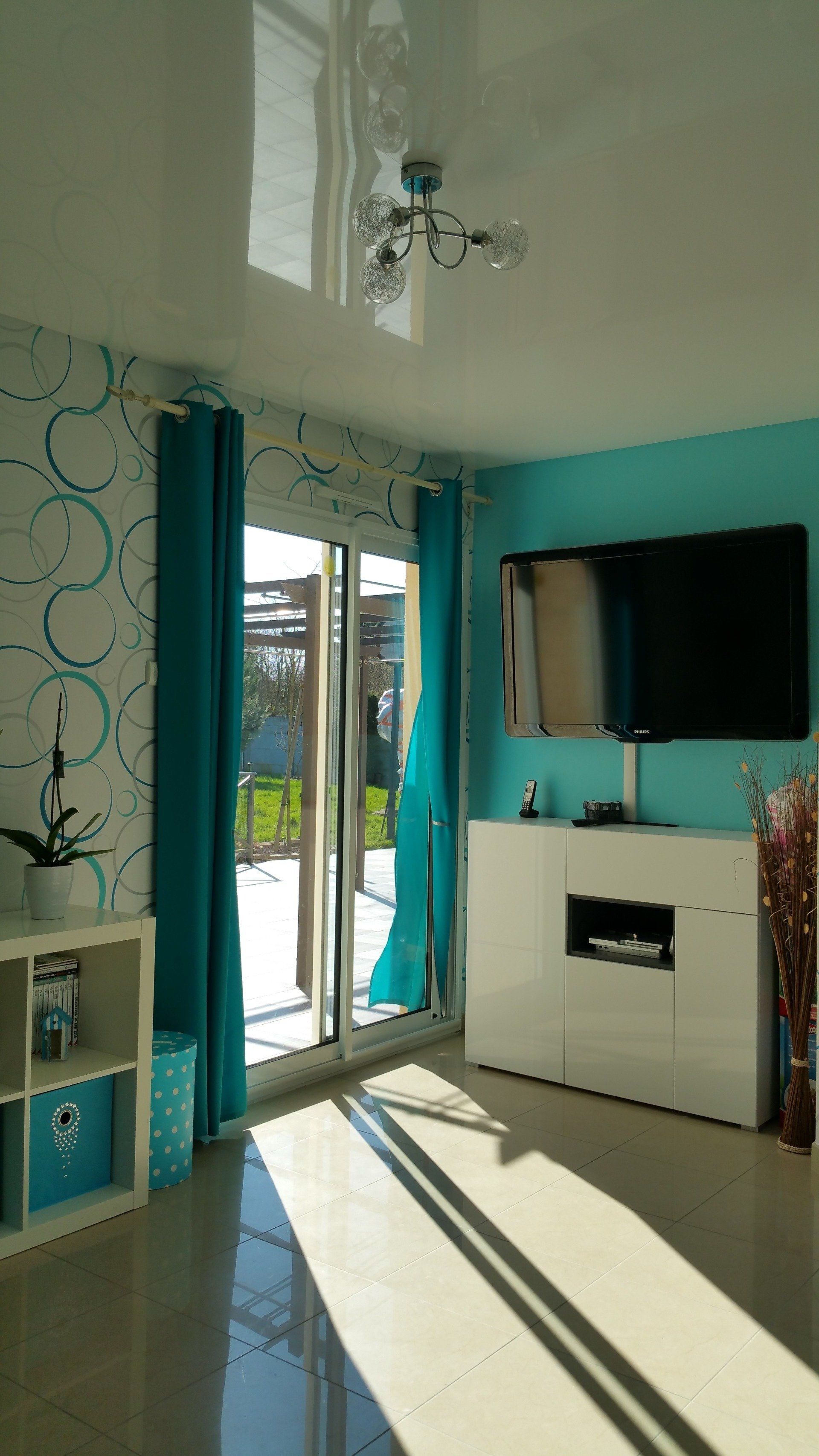 Plafond tendu à chaud