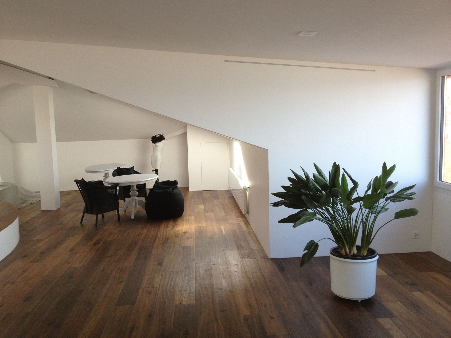 Renovation mit Treppenhausgeländer - Armin Föllmi und Co. AG