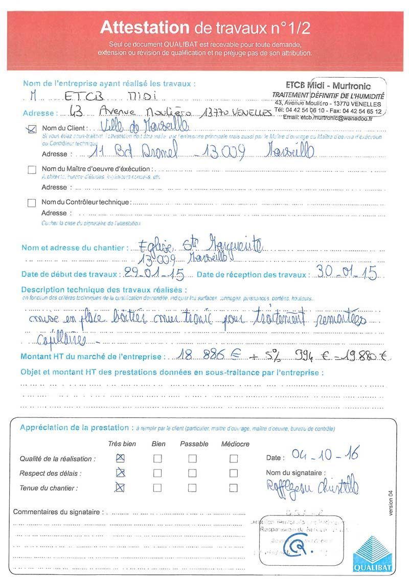 Formulaire de certificat de travail manuscrit en français avec inscriptions à l'encre bleue et cachet officiel