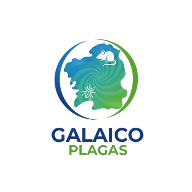 Logotipo de Galaico Plagas, empresa de control de plagas. Globo terráqueo verde y azul con una rata, un insecto y texto.