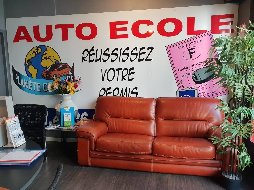 Salle d'attente de l'auto-école