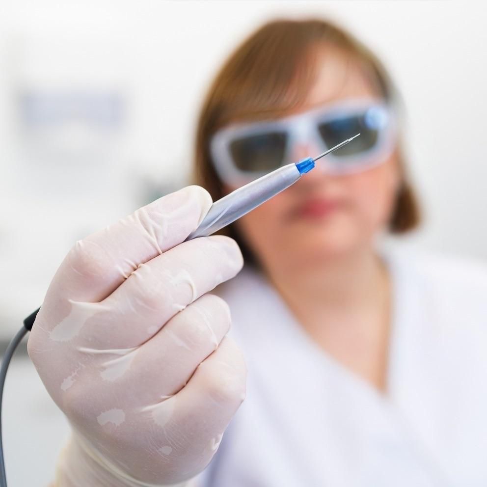 Dr.med.dent.(Syr.) Dipl.; M.Sc.; Ph.D.
Zahnärztin Kenda Khalouf