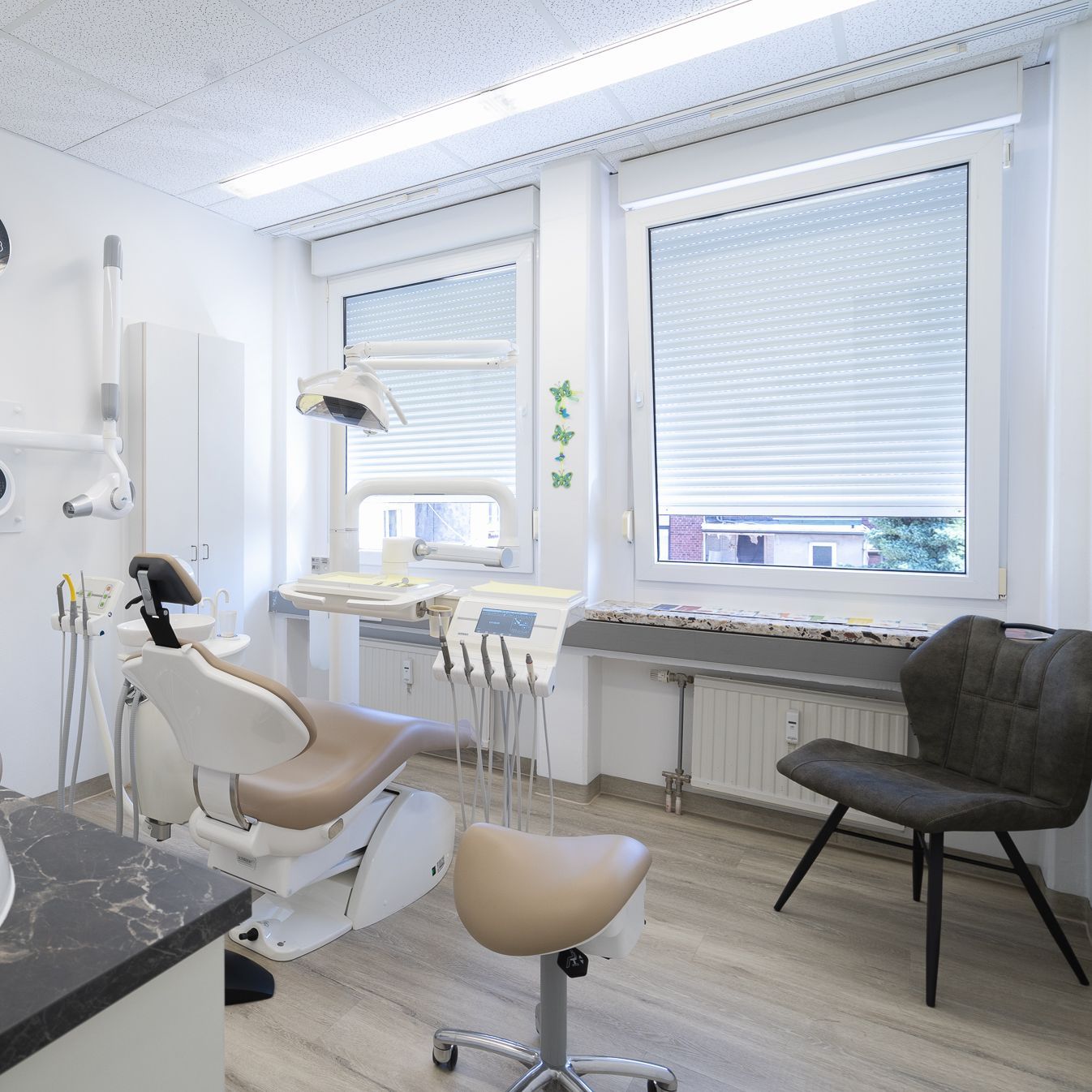 Panorama-Röntgenaufnahme in moderner Zahnarztpraxis