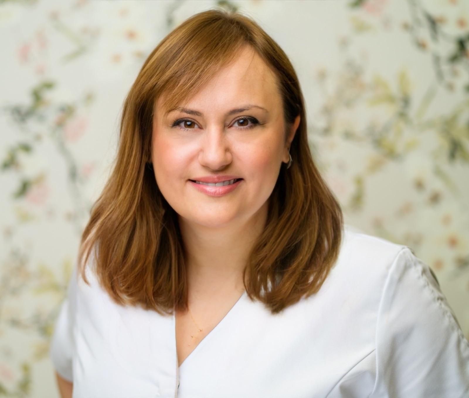 Dr.med.dent.(Syr.) Dipl.; M.Sc.; Ph.D.
Zahnärztin Kenda Khalouf