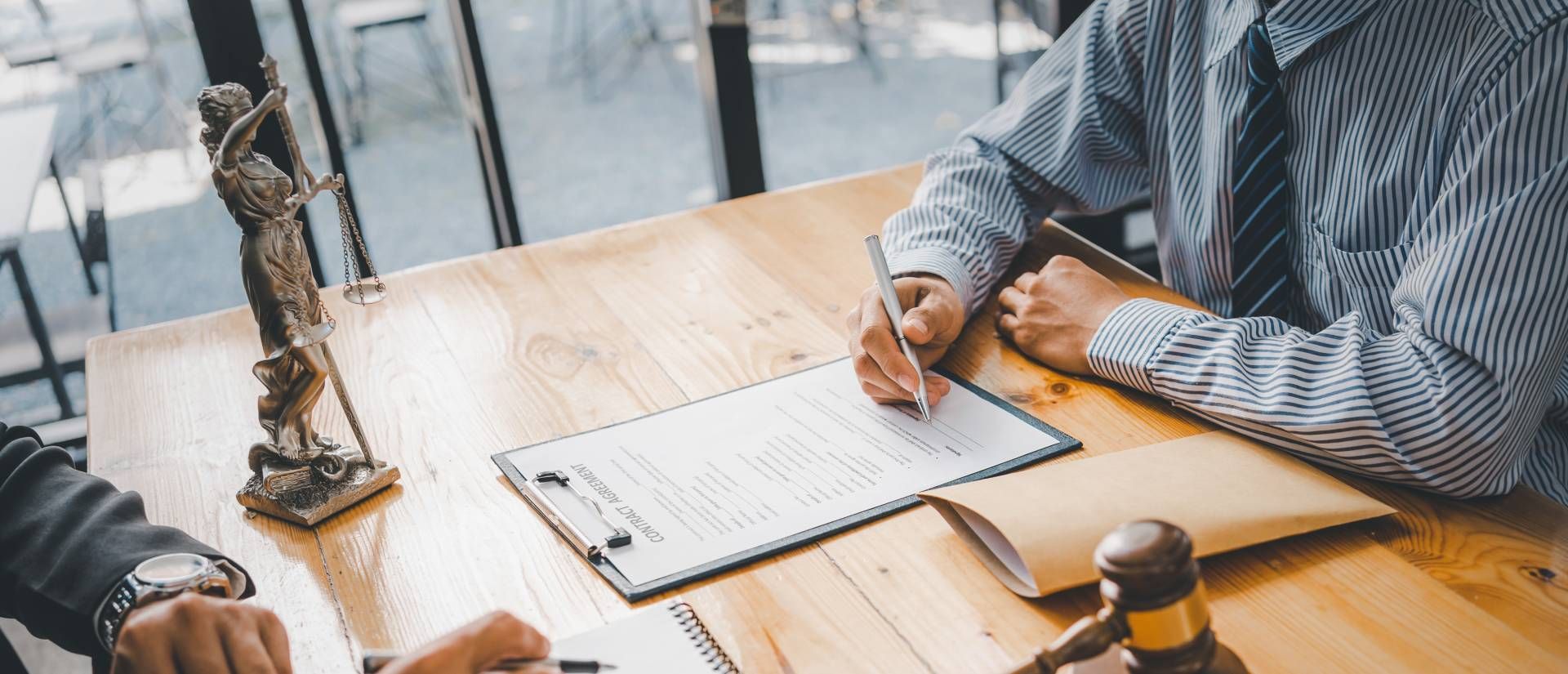 firma di un atto notarile