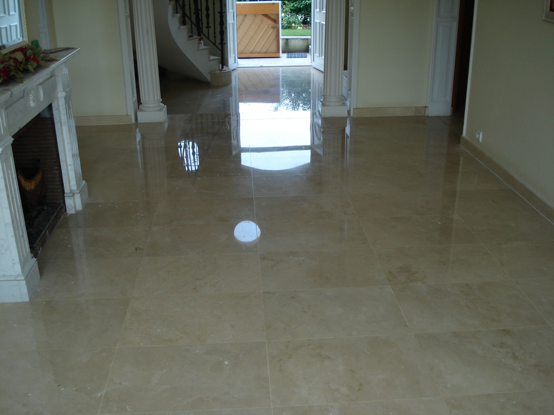 Rénovation d'un sol en pierre naturelle