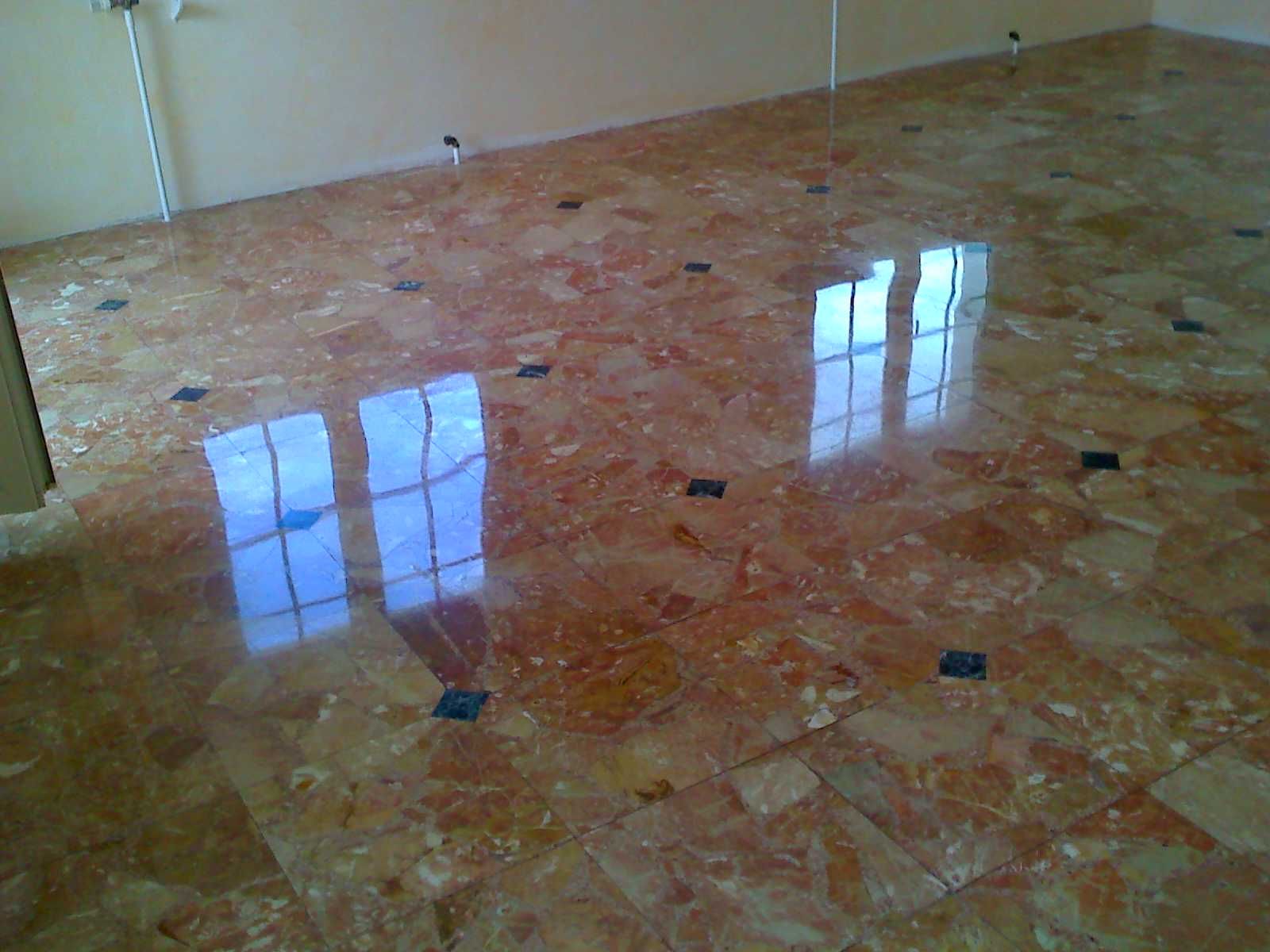 Rénovation d'un sol en marbre