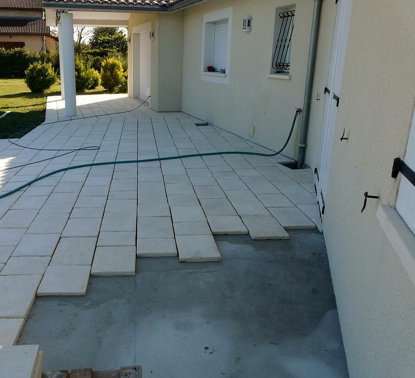 Pose de carrelage extérieur