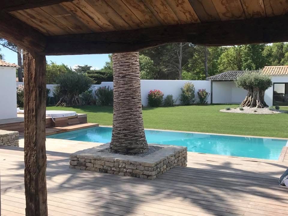 Création de piscines haut de gamme
