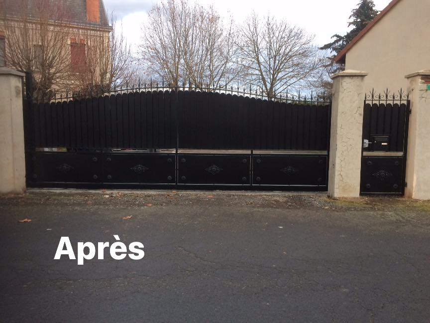 Portail après fabrication et installation