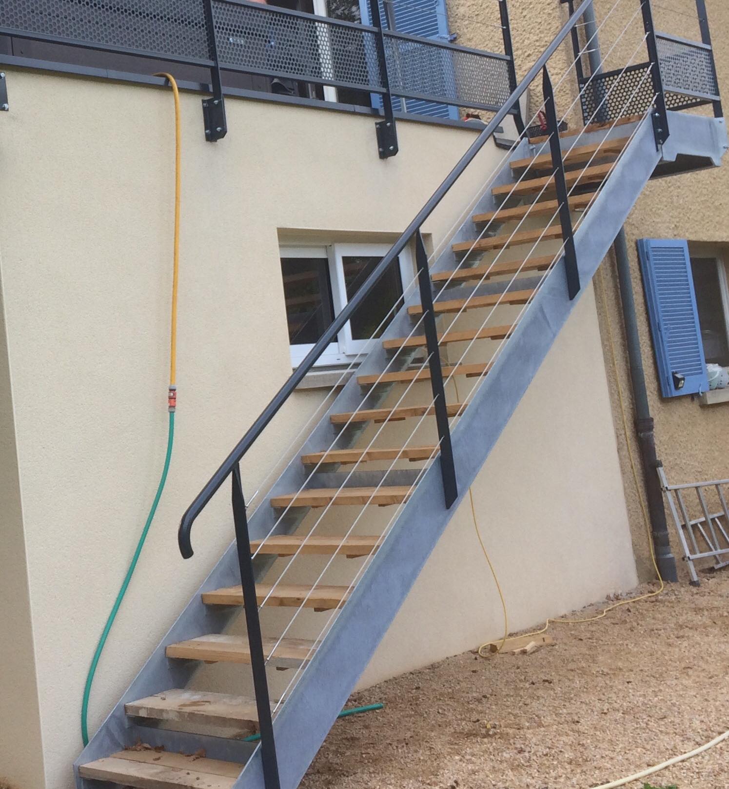 Escaliers métalliques