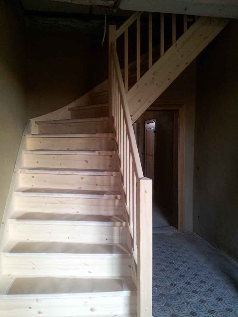Holztreppe