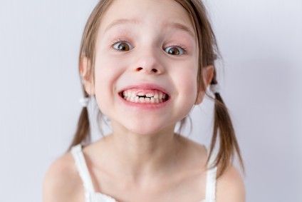 Zahnarztpraxis Dr. Mesut Cosgun - Leistungen Kinderzahnheilkunde