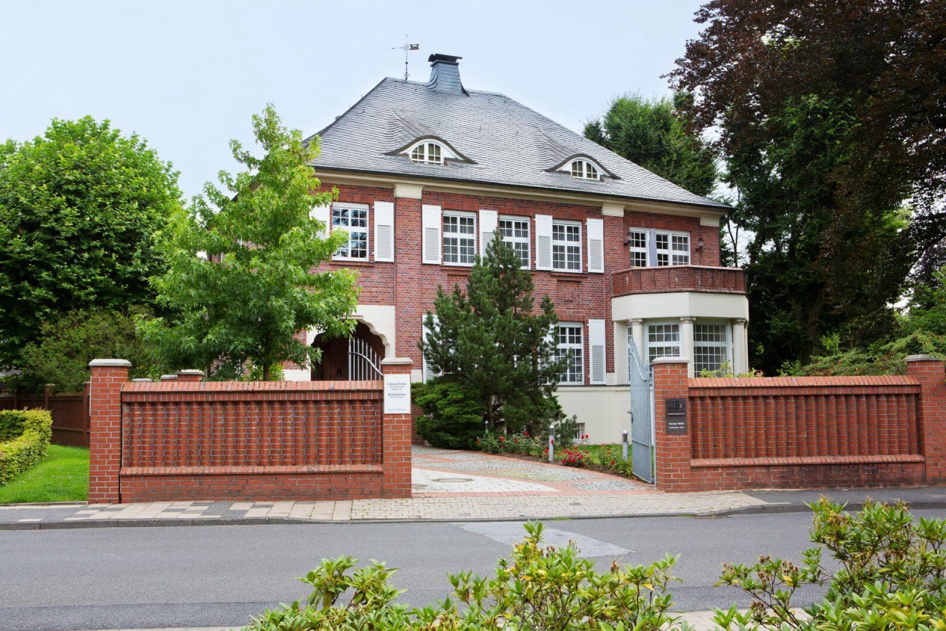 Rechtsanwalt und Notar Michael Richter