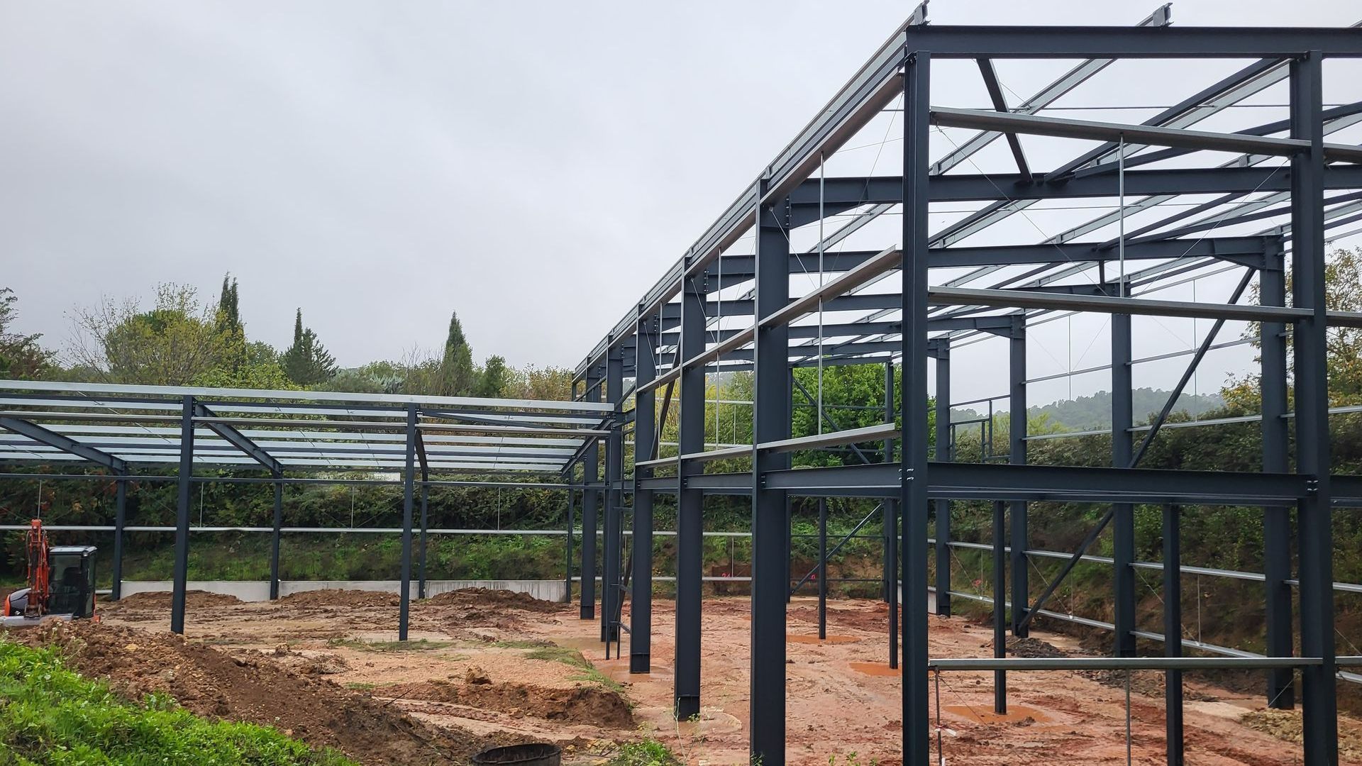 Construction de la charpente métallique d'un bâtiment