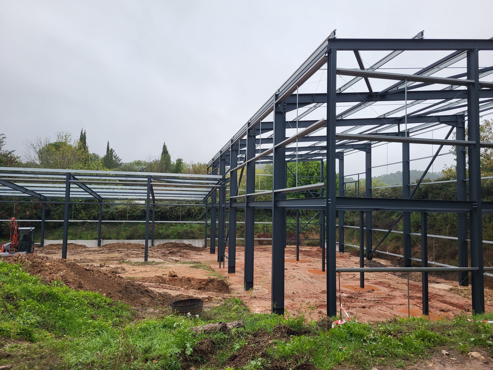Construction de la charpente métallique d'un bâtiment