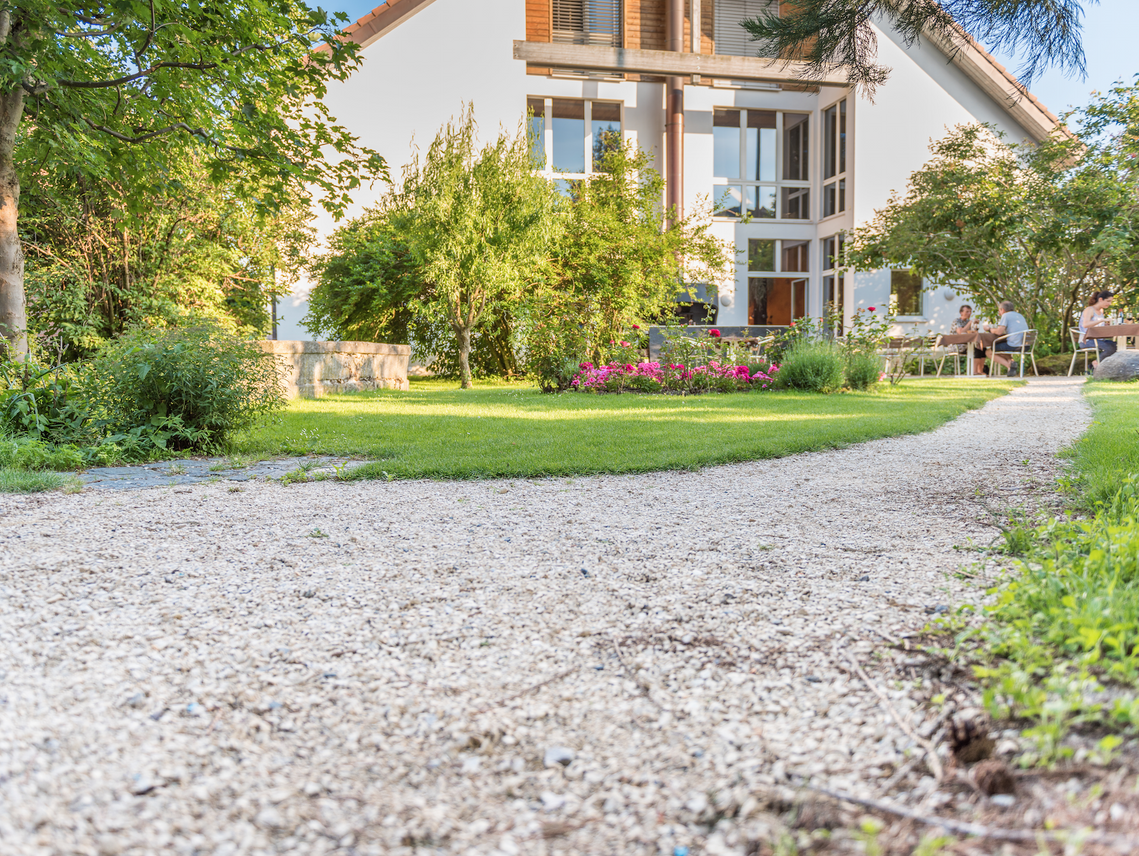 Hotel Residenz La Croix Blanche in Posieux - Aussicht mit Zugang