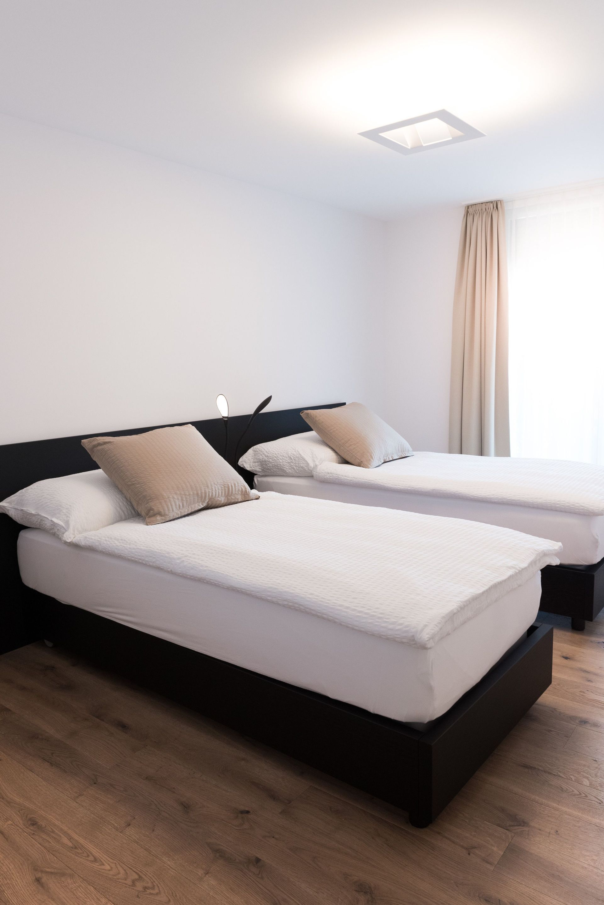 Hotel and guesthouse La Croix Blanche in Posieux - appartements - bedroom