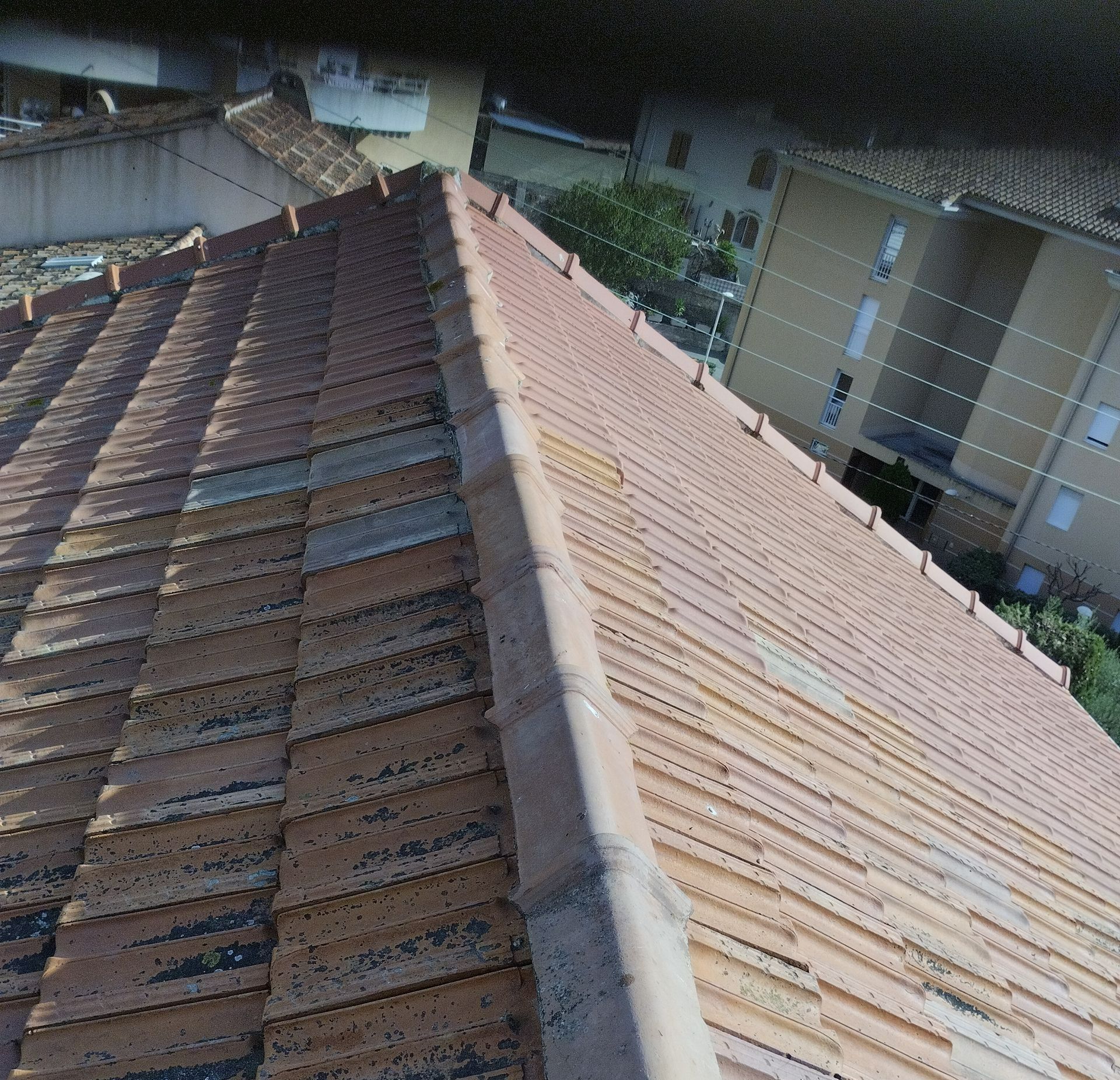 Une toiture en tuiles rénovée
