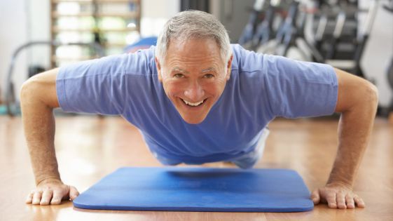 ANGEBOT - VON INDIVIDUELLEN TRAININGSTHERAPIEN BIS HIN ZU MASSAGE, PILATES UND GRUPPENTRAININGS