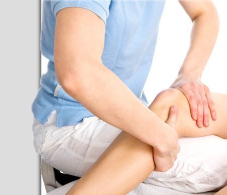 ANGEBOT - VON INDIVIDUELLEN TRAININGSTHERAPIEN BIS HIN ZU MASSAGE, PILATES UND GRUPPENTRAININGS