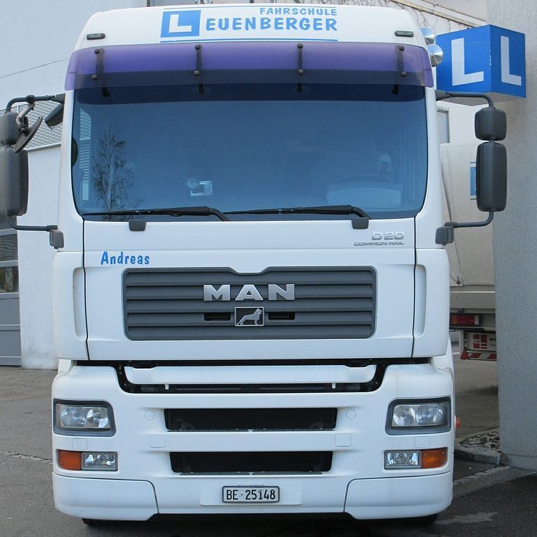 Leuenberger Fahrschule AG - Steffisburg