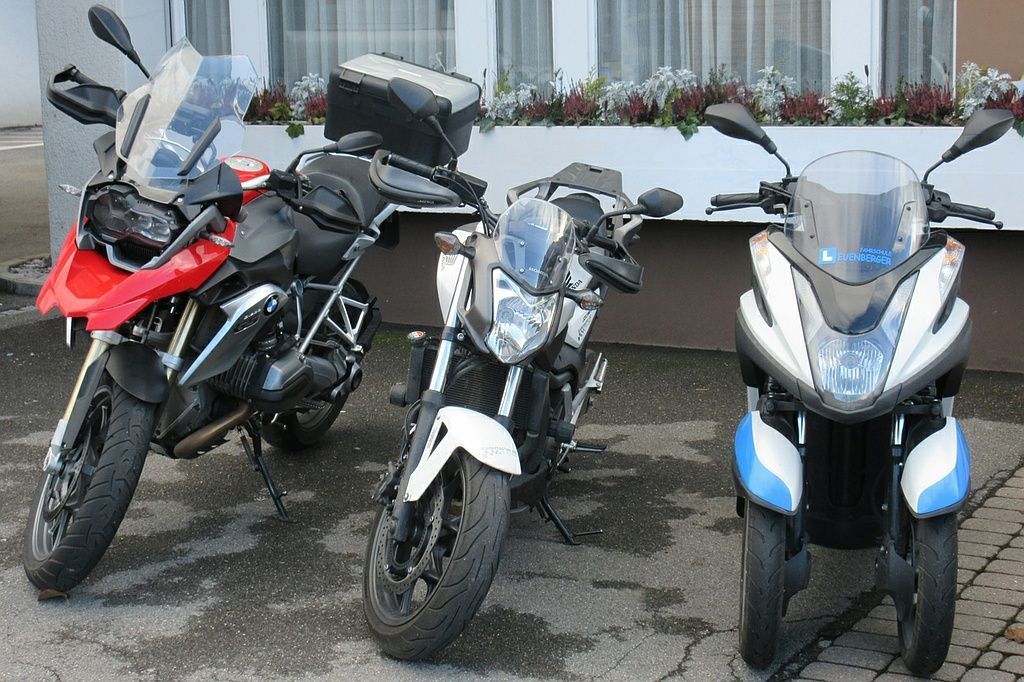 Leuenberger Fahrschule AG - Steffisburg