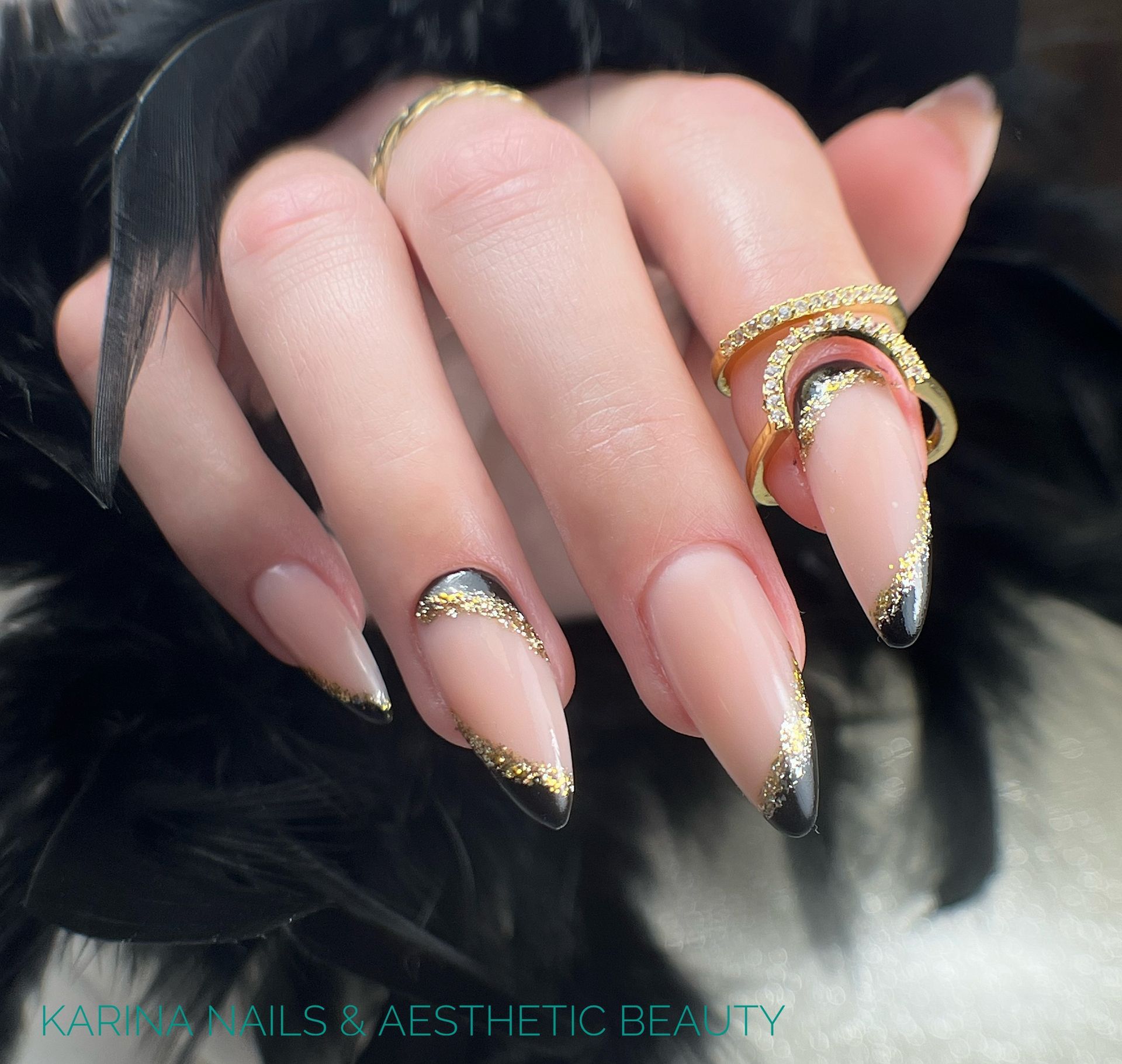  Karina Nails & Aesthetic Beauty Naildesign Nude Pink Glitzer