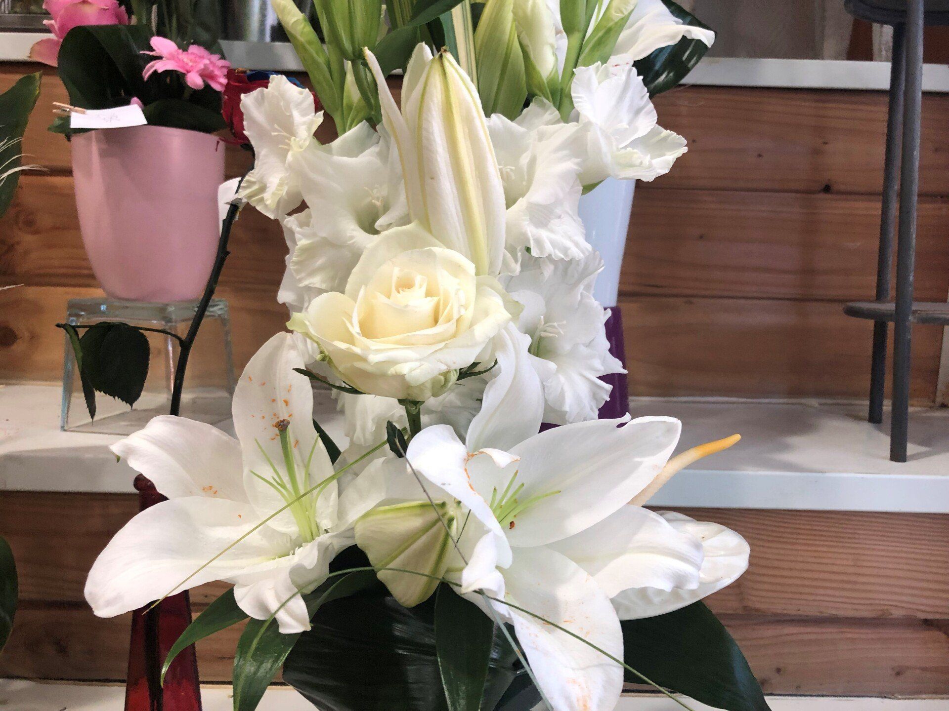 Compositions florales avec lys