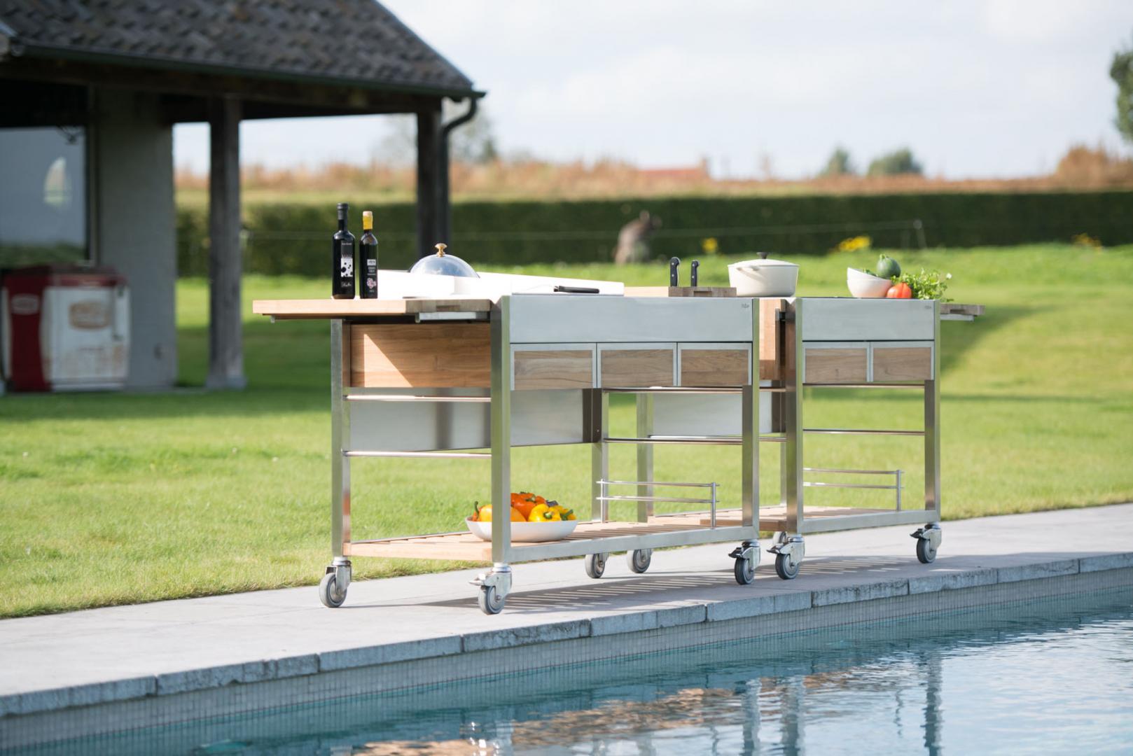 Cuisine mobile d'extérieur avec accessoires par Isulella Piscine