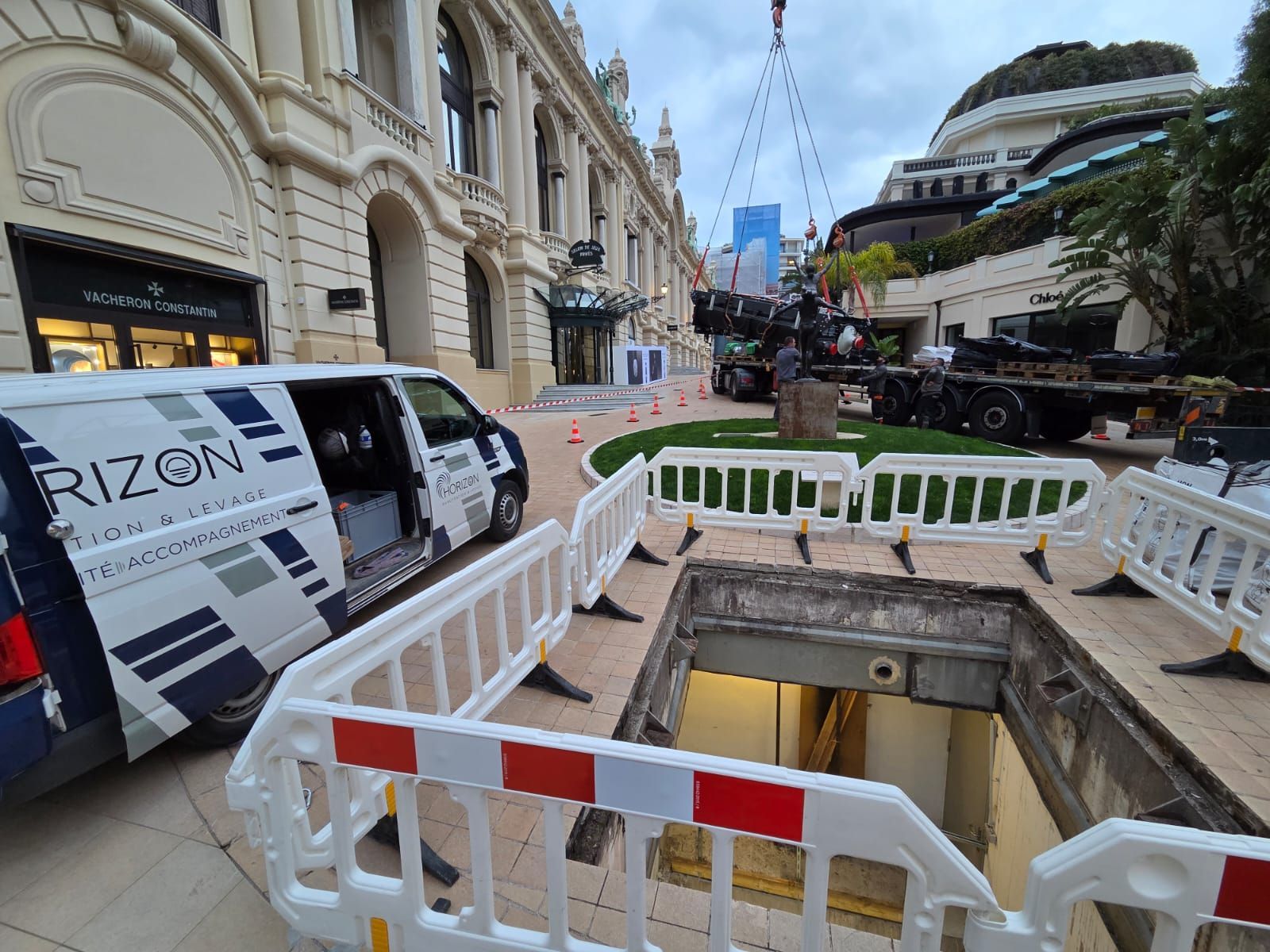 Chantier sur une rue de la ville