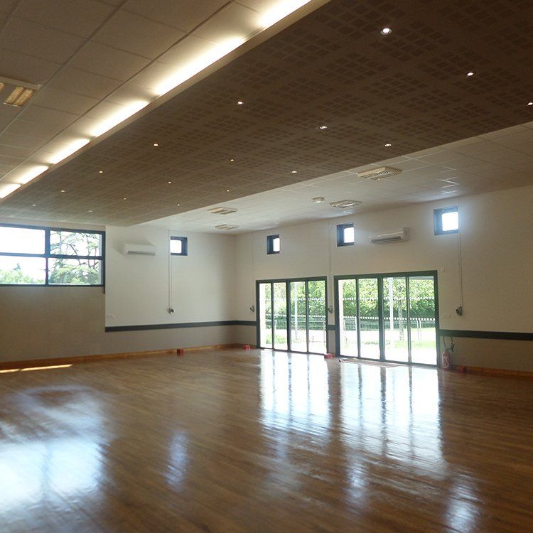 La construction d'une salle des fêtes