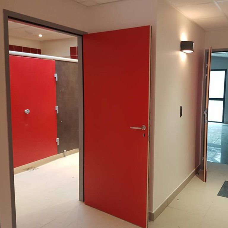 L'intérieur d'un gymnase tout neuf