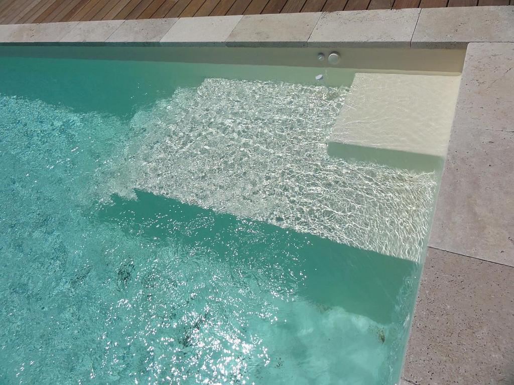 Piscine coque -7.10 x 3.40 m