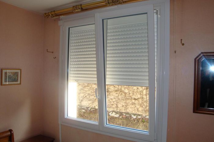 Fenêtre et stores enroulables