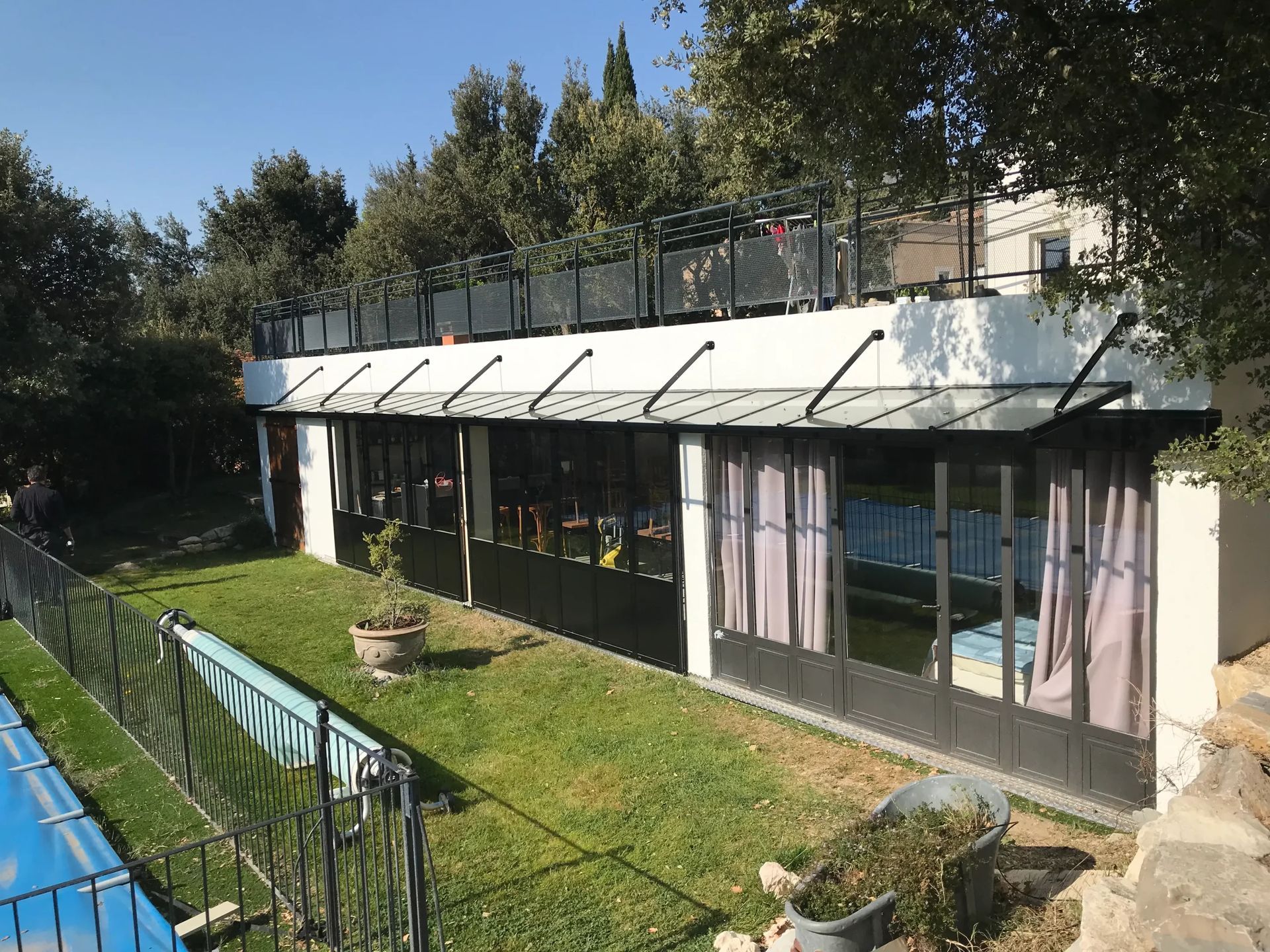 Marquise sur mesure en aluminium de marque BVL Serrulac