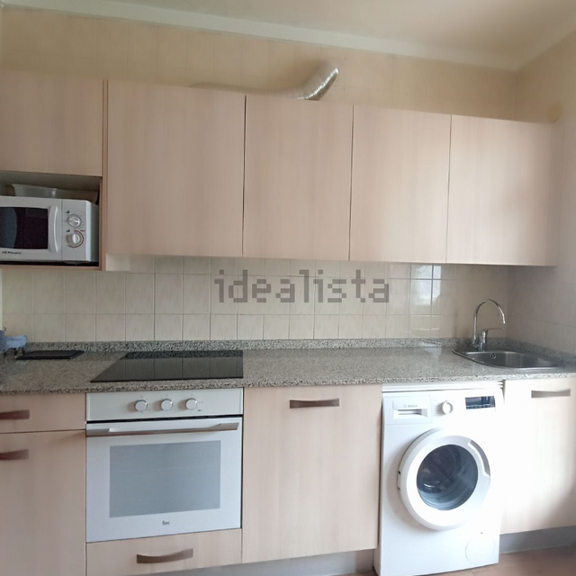 Una cocina con la palabra idealista en la pared