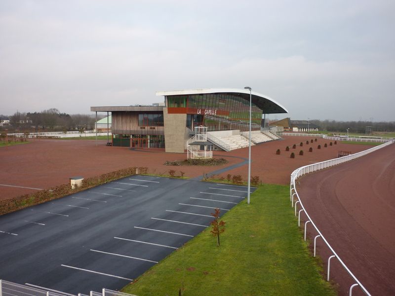 Hippodrome de la Cappelle, terrassement et enrobé