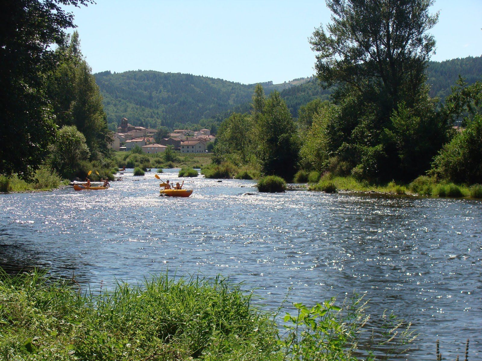 Kayak sur l'Allier à côté de l'hôtel