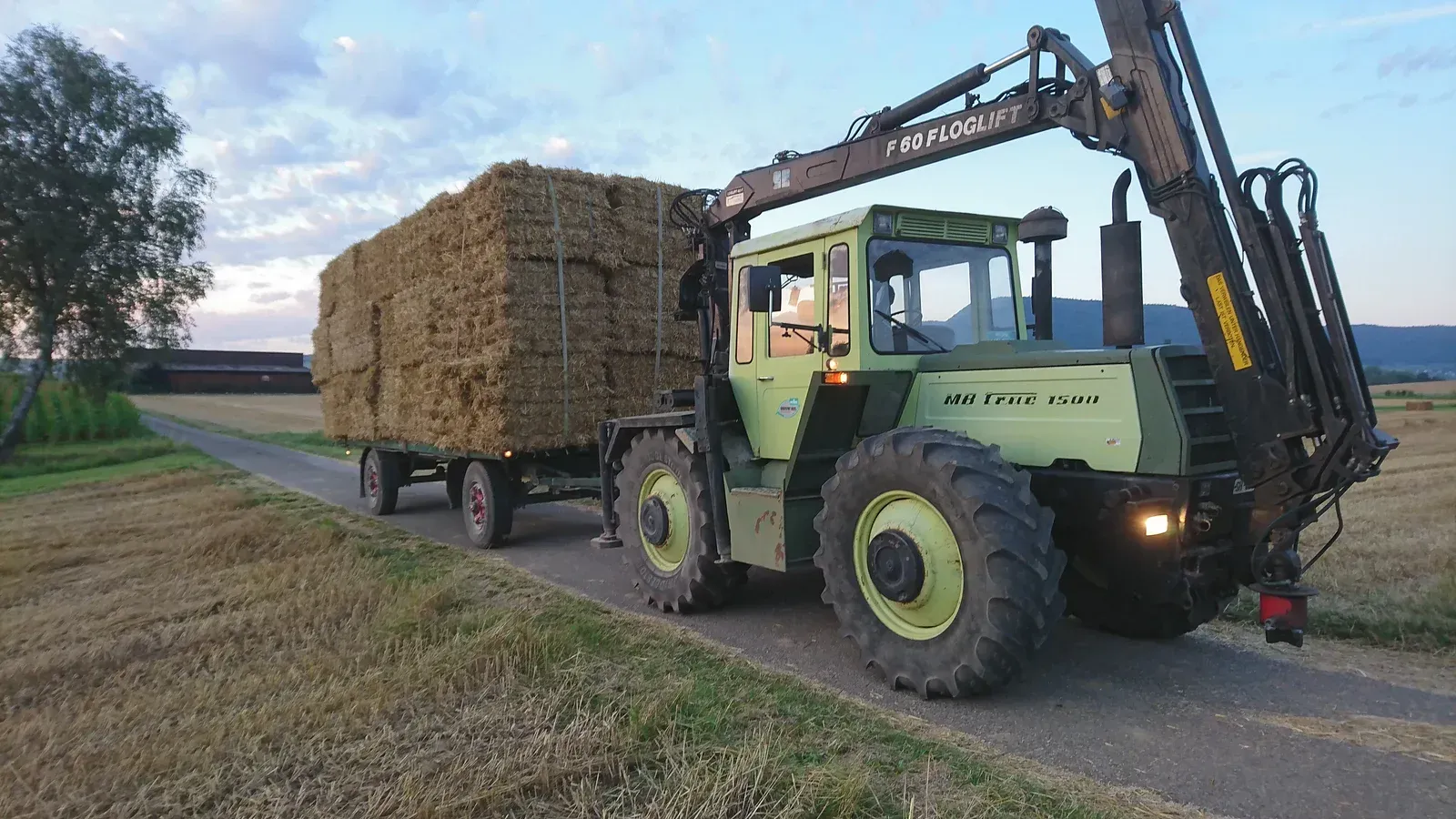 M. Wickli - Landesprodukte Strohtransport