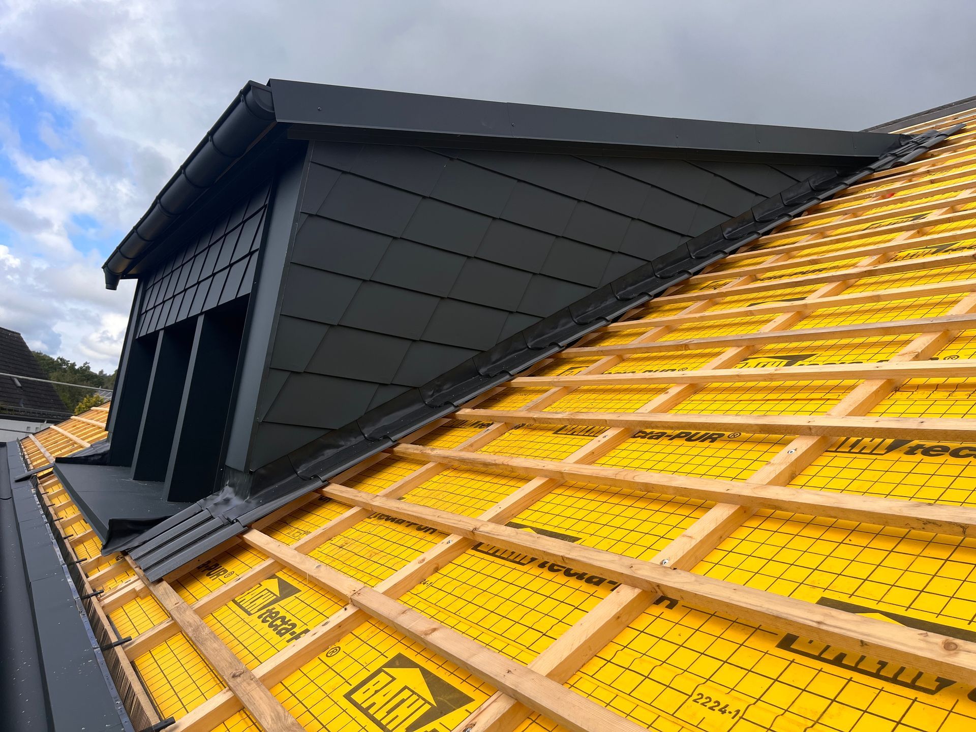 Allmann - Dach Fassade Abdichtung, Dachgiebel Installation
