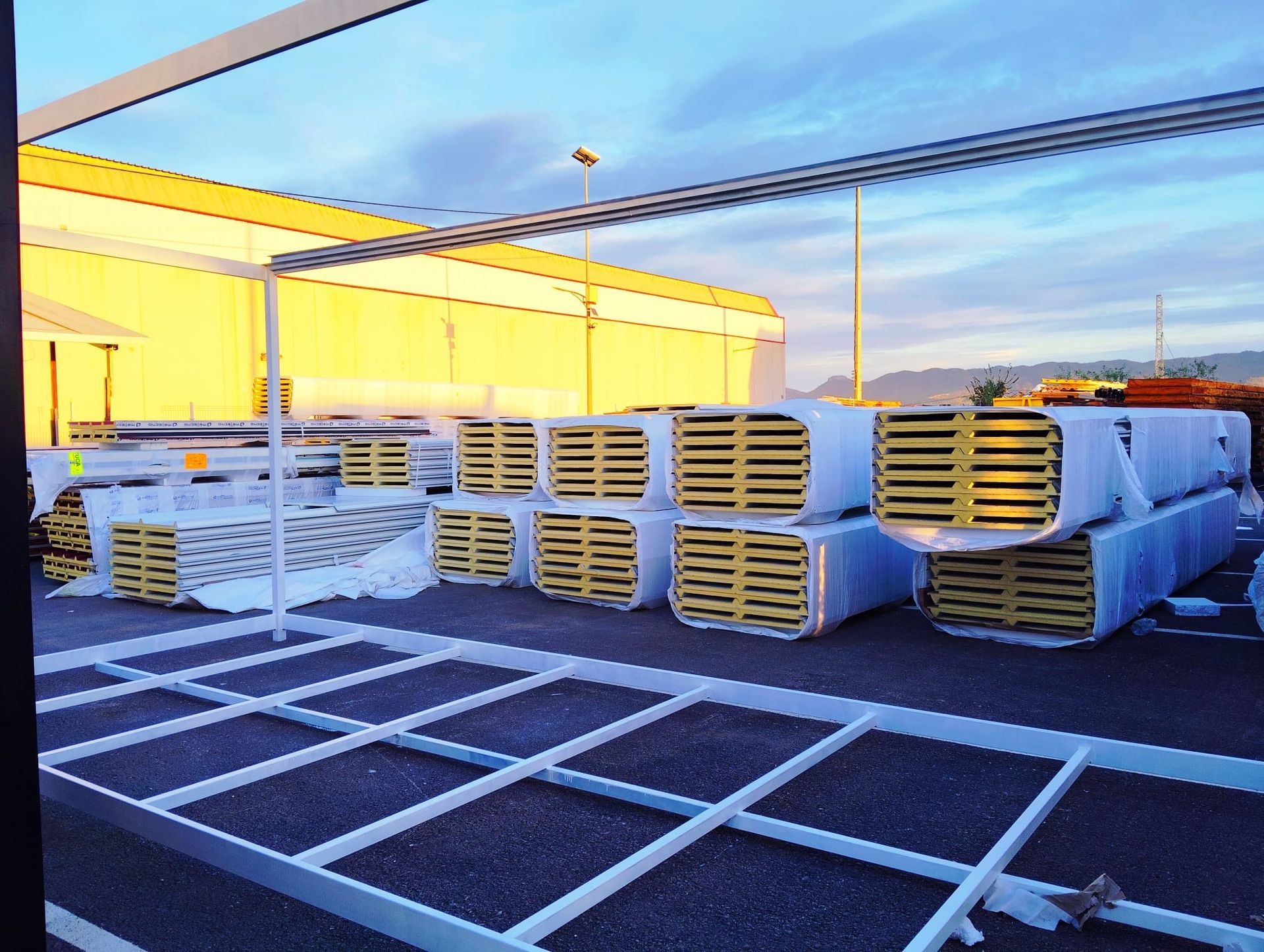 Panel sandwich cubierta