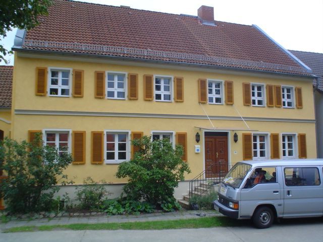 fensterläden rostbraun