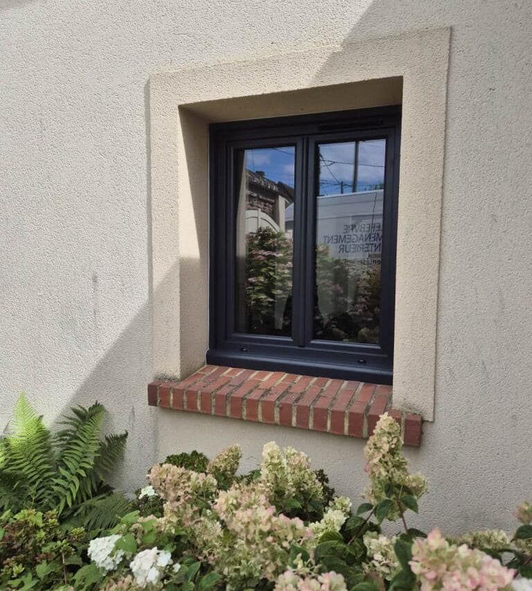 Vers la page Menuiseries extérieures.