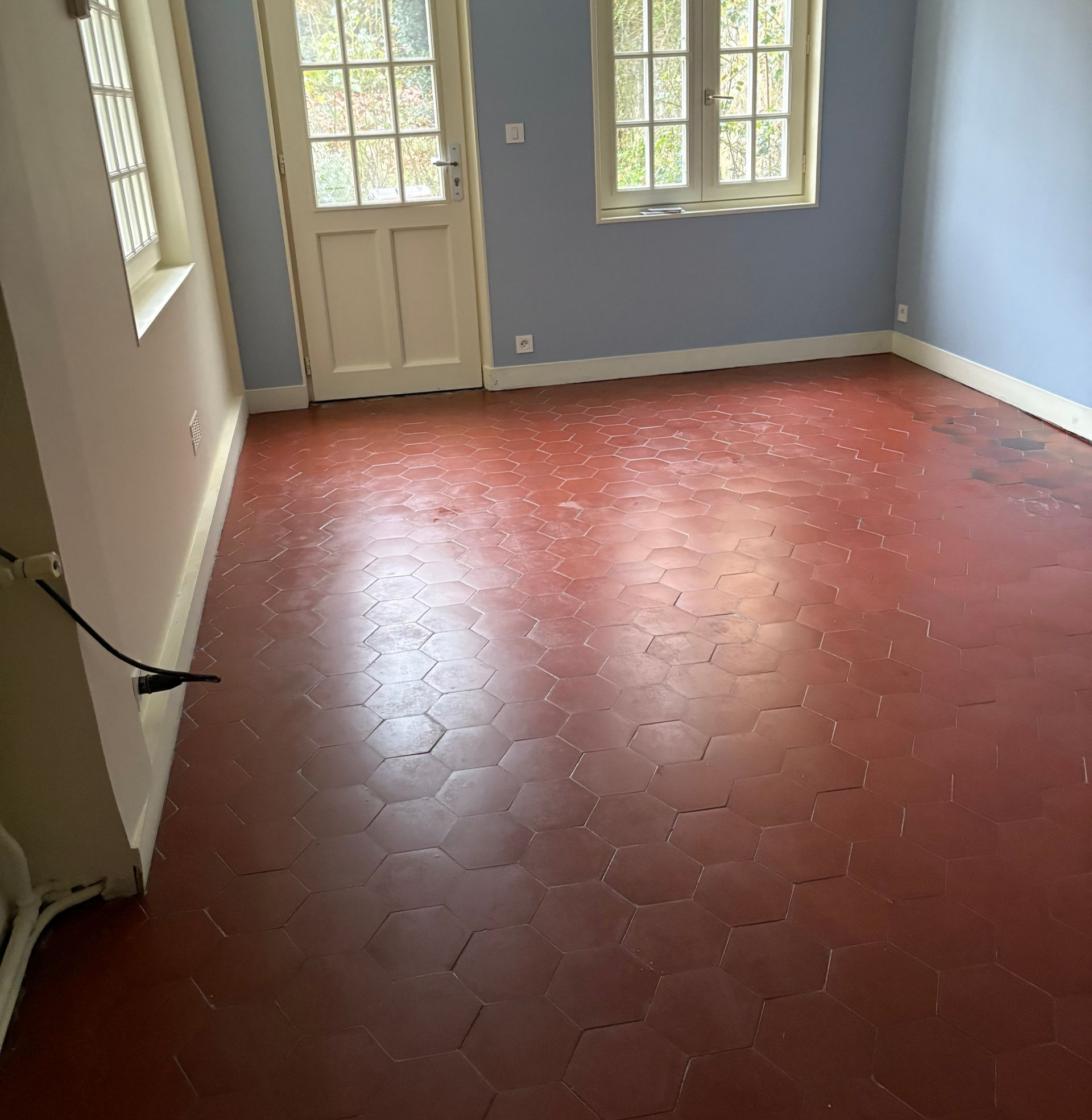 Un sol après avoir été ragréé.