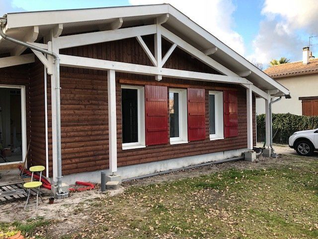 Bardage de façade rouge