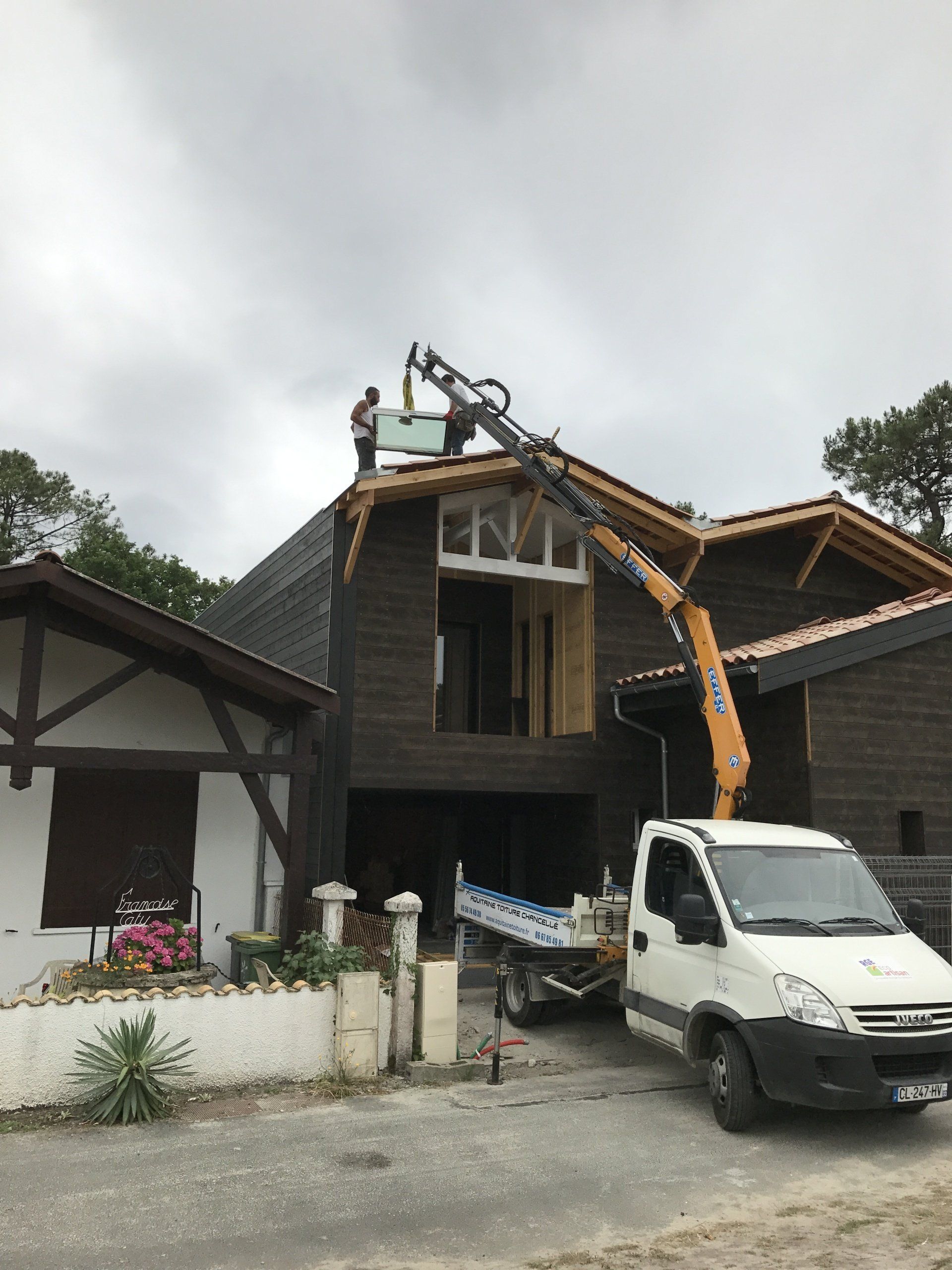 Travaux d'avancée de toit