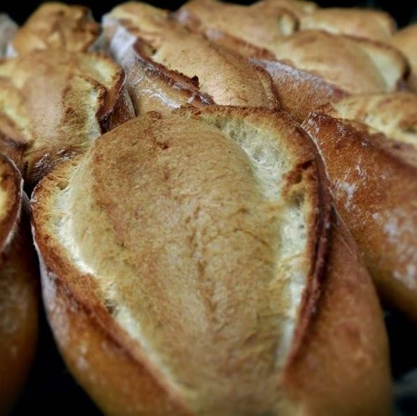 Sésame noir - boulangerie pâtisserie tea room - pains