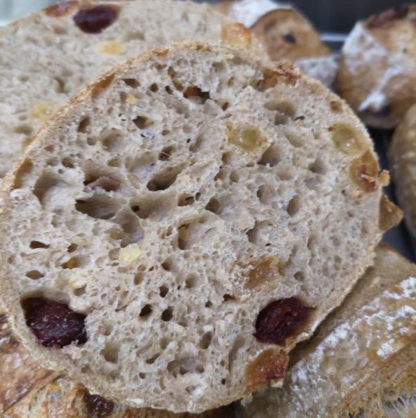 Sésame noir - boulangerie pâtisserie tea room - pains fruits secs