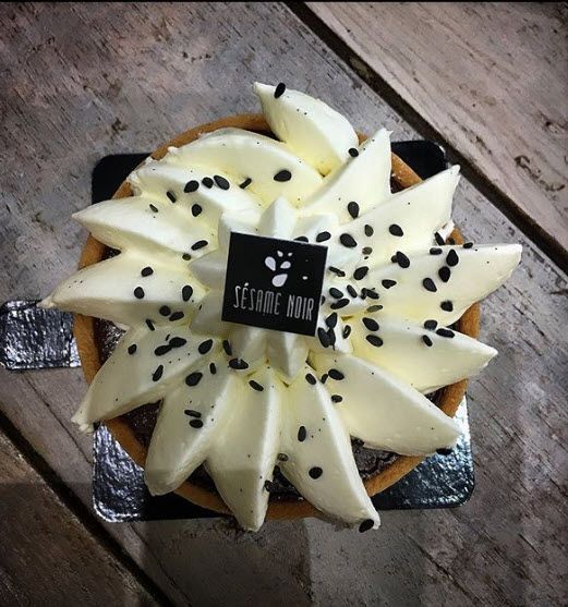 Sésame noir - boulangerie pâtisserie tea room - mousse sésame noir
